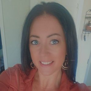 Meet your Posher, Tonya